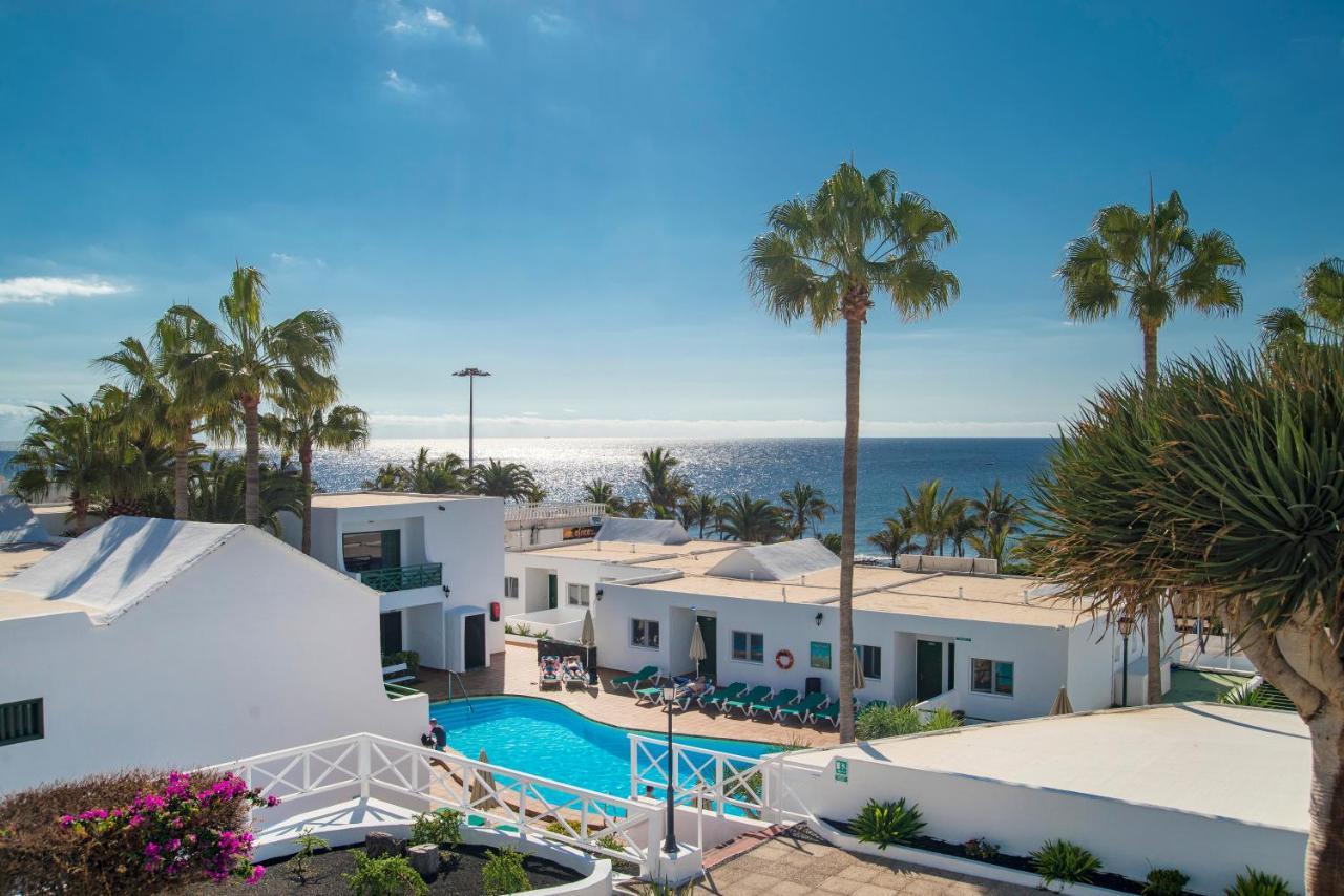 One-Bedroom Apartment Sea View
